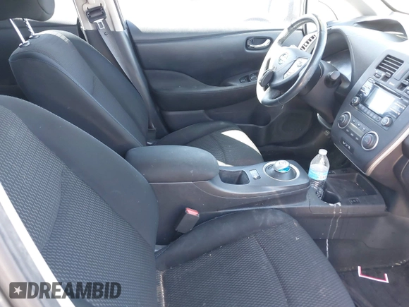 2015 Nissan LEAF SV with VIN 1N4AZ0CP2FC314782, listed as a IAAI auction lot 41786599 with 84,583 mi miles and . Bid and sale history available at DreamBid. Image 5.