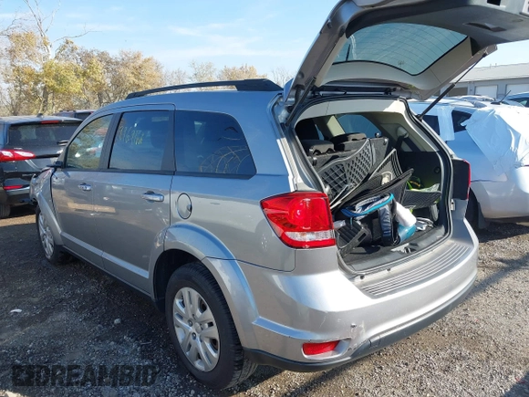 2019 Dodge Journey SE with VIN 3C4PDCBB6KT835643, listed as a IAAI auction lot 40702227 with 99,691 mi miles and . Bid and sale history available at DreamBid. Image 3.