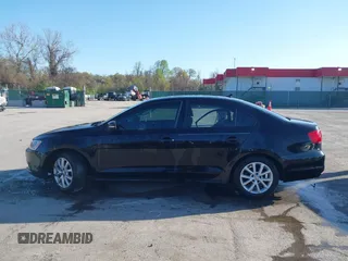 2012 Volkswagen Jetta SE с VIN 3VWDP7AJXCM362588, выставлен на аукционе IAAI как лот 41951625 с пробегом 210 159 миль миль и . История ставок и продаж доступна на DreamBid. Изображение 14.