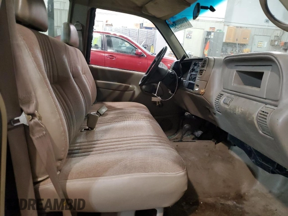 1997 Chevrolet Silverado 2500 z VIN 1GCGK24R4VZ218989, wystawiony jako Copart lot #81666954 z przebiegiem 286 219 mil mil oraz Szkoda całkowita • Salvage title. Historia ofert i sprzedaży dostępna na DreamBid. Obrazek 10.