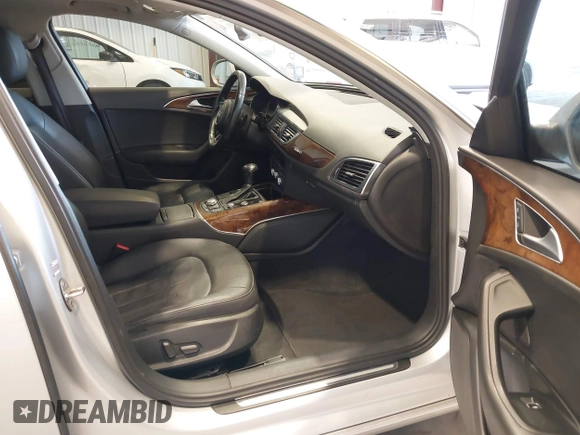 2015 Audi A6 Premium z VIN WAUFFAFC3FN021983, wystawiony jako IAAI lot #42105719 z przebiegiem 104 143 mil mil oraz . Historia ofert i sprzedaży dostępna na DreamBid. Obrazek 5.