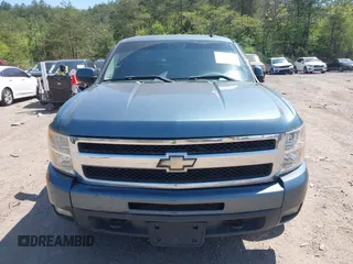 2009 Chevrolet Silverado 1500 LTZ with VIN 3GCEK33M59G231131, listed as a IAAI auction lot 42039852 with 385,164 mi miles and . Bid and sale history available at DreamBid. Image 12.