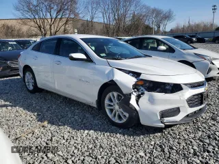 2018 Chevrolet Malibu LT with VIN 1G1ZD5STXJF191322, listed as a Copart auction lot 52150035 with 24,696 mi miles and Salvage Title. Bid and sale history available at carsss.com. Image 4.
