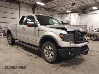 2013 Ford F-150 XL z VIN 1FTFX1EFXDKD64980, wystawiony jako IAAI lot #42163325 z przebiegiem 149 651 mil mil oraz . Historia ofert i sprzedaży dostępna na DreamBid. Obrazek 1.