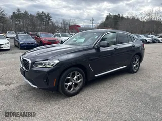 2022 BMW X4 xDrive30i with VIN 5UX33DT02N9J77920, listed as a IAAI auction lot 41888925 with 112,266 mi miles. Bid and sale history available at carsss.com. Image 2.