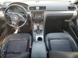 2015 Volkswagen Passat SE with VIN 1VWBS7A30FC004901, listed as a Copart auction lot 54556545 with 173,424 mi miles and Clean title. Bid and sale history available at DreamBid. Image 8.