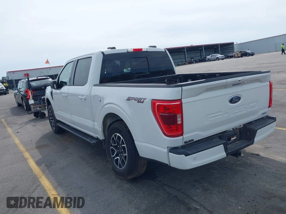 2021 Ford F-150 XL z VIN 1FTFW1E86MFC44784, wystawiony jako IAAI lot #40562636 z przebiegiem 56 427 mil mil oraz . Historia ofert i sprzedaży dostępna na DreamBid. Obrazek 3.