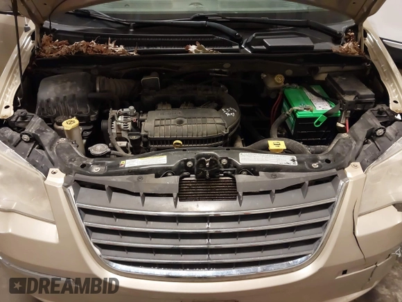 2010 Chrysler Town & Country Limited with VIN 2A4RR7DX5AR386462, listed as a IAAI auction lot 41781713 with 183,091 mi miles and . Bid and sale history available at carsss.com. Image 10.