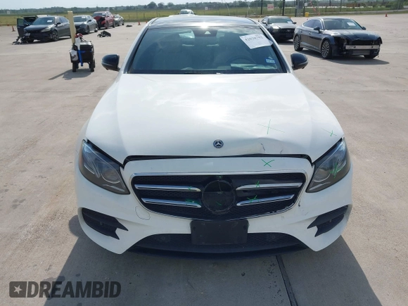 2019 Mercedes-Benz E 300 with VIN WDDZF4JBXKA504054, listed as a IAAI auction lot 42030792 with 81,080 mi miles and . Bid and sale history available at DreamBid. Image 12.