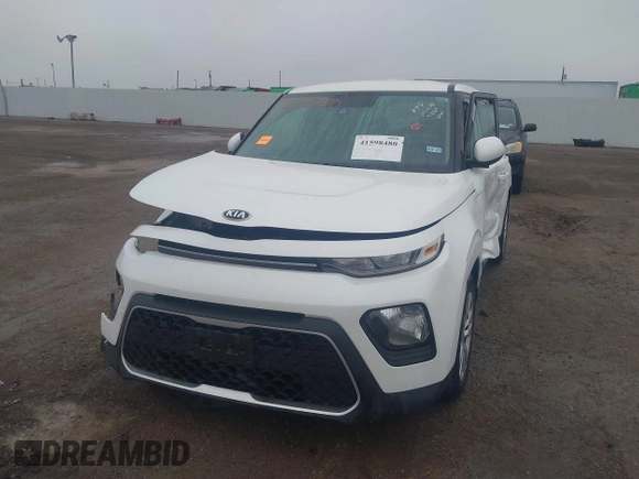 2020 Kia Soul S with VIN KNDJ23AU7L7709330, listed as a IAAI auction lot 41598480 with 29,697 mi miles. Bid and sale history available at carsss.com. Image 13.