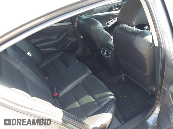 2017 Nissan Maxima SV with VIN 1N4AA6AP9HC442677, listed as a IAAI auction lot 42756818 with 91,287 mi miles and . Bid and sale history available at DreamBid. Image 8.