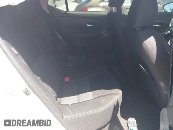 2021 Nissan Sentra SV with VIN 3N1AB8CV9MY261758, listed as a IAAI auction lot 39798014 with 43,035 mi miles and . Bid and sale history available at DreamBid. Image 8.