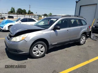 2011 Subaru Outback 2.5i with VIN 4S4BRBAC7B3407748, listed as a Copart auction lot 61662745 with 138,154 mi miles and Salvage title. Bid and sale history available at DreamBid. Image 1.