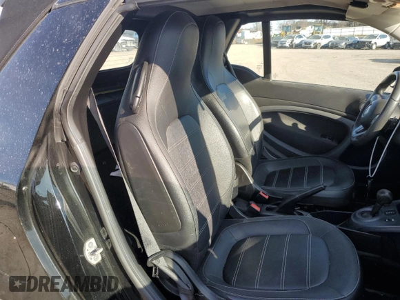 2017 Smart fortwo Passion with VIN WMEFK5DA5HK146190, listed as a Copart auction lot 47440835 with 41,803 mi miles and Salvage title. Bid and sale history available at DreamBid. Image 10.
