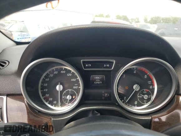 2014 Mercedes-Benz M 350 z VIN 4JGDA2EB7EA353868, wystawiony jako Copart lot #57968145 z przebiegiem 137 071 mil mil oraz Czysty tytuł • Clean title. Historia ofert i sprzedaży dostępna na DreamBid. Obrazek 9.