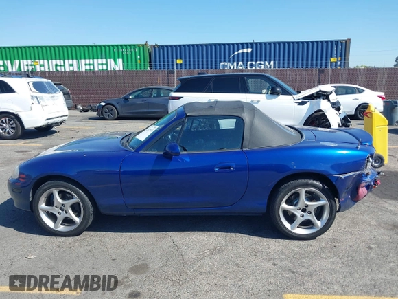 2003 Mazda MX-5 Miata Cloth z VIN JM1NB353830301964, wystawiony jako IAAI lot #42317534 z przebiegiem 192 342 mil mil oraz . Historia ofert i sprzedaży dostępna na DreamBid. Obrazek 14.