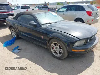 2008 Ford Mustang Deluxe with VIN 1ZVHT84N885103483, listed as a IAAI auction lot 38313447 with Not Provided miles and . Bid and sale history available at carsss.com. Image 1.