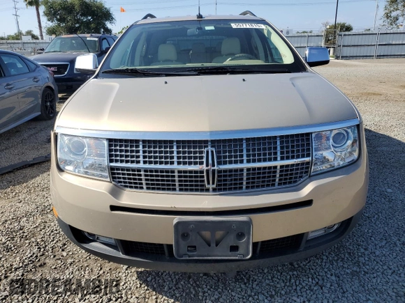2007 Lincoln MKX z VIN 2LMDU68C97BJ06964, wystawiony jako Copart lot #55771815 z przebiegiem 89 271 mil mil oraz Szkoda całkowita • Salvage title. Historia ofert i sprzedaży dostępna na DreamBid. Obrazek 5.
