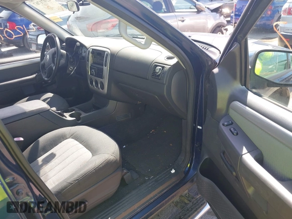2005 Mercury Mountaineer Convenience z VIN 4M2ZU86K75UJ02554, wystawiony jako IAAI lot #42071767 z przebiegiem 224 432 mil mil oraz . Historia ofert i sprzedaży dostępna na DreamBid. Obrazek 5.