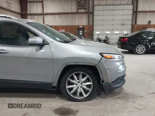 2018 Jeep Cherokee Limited with VIN 1C4PJMDX1JD607707, listed as a IAAI auction lot 42095889 with 123,913 mi miles and . Bid and sale history available at DreamBid. Image 6.