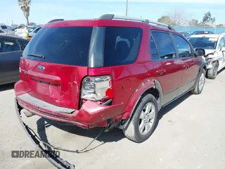 2005 Ford Freestyle SEL with VIN 1FMDK05185GA01596, listed as a IAAI auction lot 41637165 with 210,432 mi miles. Bid and sale history available at carsss.com. Image 4.
