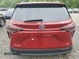 2025 Toyota Sienna XLE z VIN 5TDJSKFC9SS161197, wystawiony jako Copart lot #56936045 z przebiegiem 9 631 mil mil oraz Szkoda całkowita • Salvage title. Historia ofert i sprzedaży dostępna na DreamBid. Obrazek 6.