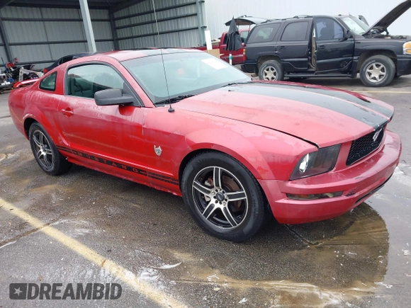 2009 Ford Mustang с VIN 1ZVHT80N995104312, выставлен на аукционе IAAI как лот 42294223 с пробегом 199 200 миль миль и . История ставок и продаж доступна на DreamBid. Изображение 1.
