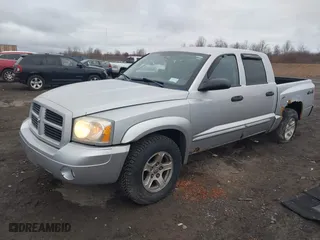 2006 Dodge Dakota SLT with VIN 1D7HW48N76S639553, listed as a IAAI auction lot 41810258 with 140,745 mi miles. Bid and sale history available at carsss.com. Image 17.