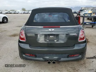 2015 MINI Convertible S z VIN WMWZP3C53F2A91032, wystawiony jako Copart lot #87769995 z przebiegiem 94 165 mil mil oraz Szkoda całkowita • Salvage title. Historia ofert i sprzedaży dostępna na DreamBid. Obrazek 6.