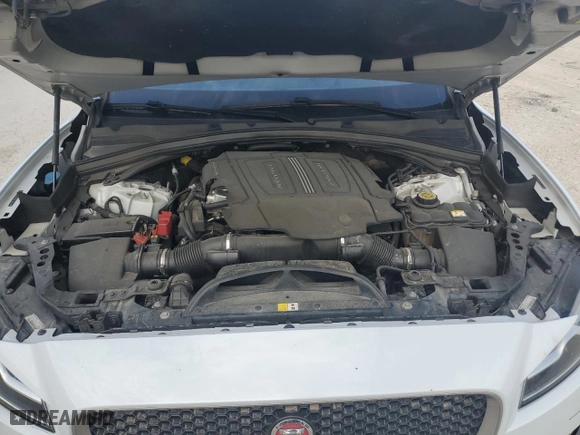 2017 Jaguar F-PACE 35t R-Sport with VIN SADCL2BVXHA047832, listed as a Copart auction lot 50904665 with 128,000 mi miles and Clean Title. Bid and sale history available at carsss.com. Image 12.