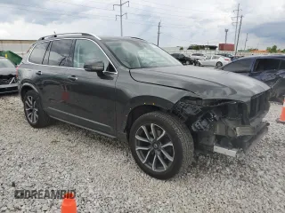 2018 Volvo XC90 Momentum z VIN YV4A22PK5J1197046, wystawiony jako Copart lot #57102435 z przebiegiem 71 987 mil mil oraz Szkoda całkowita • Salvage title. Historia ofert i sprzedaży dostępna na DreamBid. Obrazek 4.