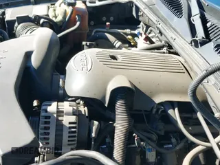 2002 Chevrolet Tahoe Z71 with VIN 1GNEK13Z72R269666, listed as a IAAI auction lot 43190322 with 278,116 mi miles and . Bid and sale history available at DreamBid. Image 12.