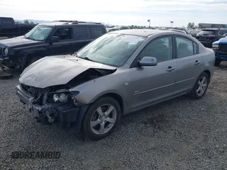 2006 Mazda 3 s z VIN JM1BK324061424656, wystawiony jako IAAI lot #42188589 z przebiegiem 120 295 mil mil oraz . Historia ofert i sprzedaży dostępna na DreamBid. Obrazek 18.