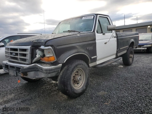 1996 Ford F-250 HD with VIN 1FTHF26F2TEA79509, listed as a Copart auction lot 84965044 with 366,844 mi miles and Salvage Title. Bid and sale history available at carsss.com. Image 1.