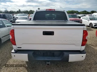 2016 Toyota Tundra Platinum z VIN 5TFGW5F17GX205276, wystawiony jako Copart lot #74146184 z przebiegiem Nie podano mil oraz Nie do naprawy • Non repairable. Historia ofert i sprzedaży dostępna na DreamBid. Obrazek 6.
