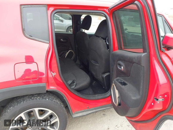 2017 Jeep Renegade Latitude with VIN ZACCJABB1HPG28699, listed as a IAAI auction lot 41640513 with 181,946 mi miles. Bid and sale history available at carsss.com. Image 8.