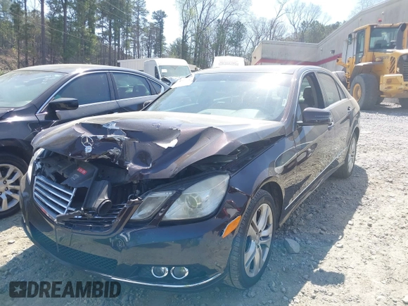 2010 Mercedes-Benz E-Class E 350 Luxury with VIN WDDHF8HBXAA251115, listed as a IAAI auction lot 41901802 with 134,323 mi miles. Bid and sale history available at carsss.com. Image 2.