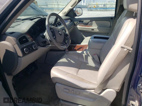 2007 Chevrolet Suburban LTZ with VIN 3GNFK16Y67G210719, listed as a Copart auction lot 47458853 with 225,410 mi miles and Salvage Title. Bid and sale history available at carsss.com. Image 7.