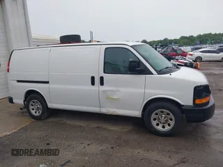 2014 Chevrolet Express Cargo с VIN 1GCSGAFX0E1165143, выставлен на аукционе IAAI как лот 42325013 с пробегом 176 783 миль миль и . История ставок и продаж доступна на DreamBid. Изображение 13.