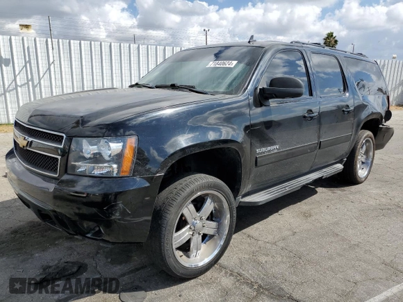 2013 Chevrolet Suburban LT with VIN 1GNSKJE76DR318499, listed as a Copart auction lot 71840624 with 191,050 mi miles and Salvage Title. Bid and sale history available at carsss.com. Image 1.
