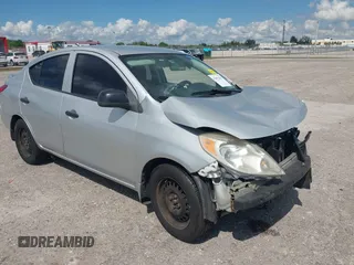 2014 Nissan Versa SV with VIN 3N1CN7AP2EL876102, listed as a IAAI auction lot 41691567 with 74,848 mi miles. Bid and sale history available at carsss.com. Image 1.