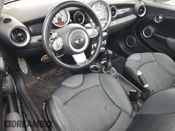2007 MINI Hardtop S with VIN WMWMF73557TL90986, listed as a Copart auction lot 57850585 with 185,423 mi miles and Salvage title. Bid and sale history available at DreamBid. Image 8.