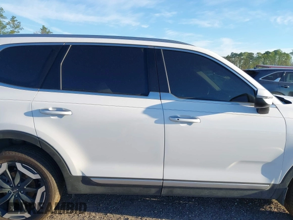 2023 Kia Telluride S with VIN 5XYP64GC8PG327724, listed as a IAAI auction lot 41839462 with 26,891 mi miles and . Bid and sale history available at carsss.com. Image 13.