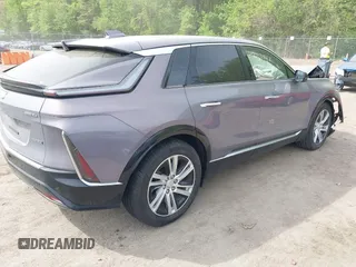 2024 Cadillac LYRIQ z VIN 1GYKPMRLXRZ141816, wystawiony jako IAAI lot #42113732 z przebiegiem 7 704 mil mil oraz . Historia ofert i sprzedaży dostępna na DreamBid. Obrazek 4.