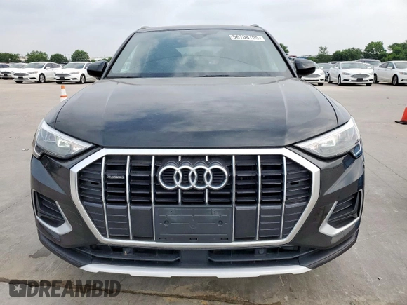 2021 Audi Q3 Premium z VIN WA1AUCF33M1058867, wystawiony jako Copart lot #56708705 z przebiegiem 55 658 mil mil oraz Szkoda całkowita • Salvage title. Historia ofert i sprzedaży dostępna na DreamBid. Obrazek 5.