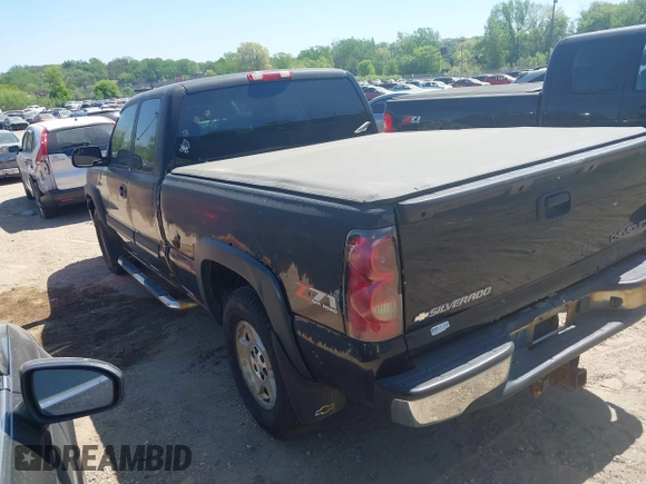 2004 Chevrolet Silverado 1500 with VIN 1GCEK19T24E280371, listed as a IAAI auction lot 42233262 with Not Provided miles and . Bid and sale history available at DreamBid. Image 3.