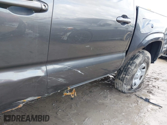2021 Toyota Tacoma SR z VIN 3TMCZ5AN5MM377663, wystawiony jako IAAI lot #41726696 z przebiegiem 32 125 mil mil oraz . Historia ofert i sprzedaży dostępna na DreamBid. Obrazek 6.