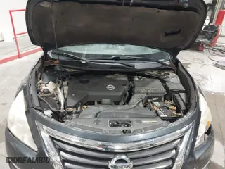 2013 Nissan Altima 2.5 SL with VIN 1N4AL3AP5DC225887, listed as a IAAI auction lot 41222210 with 290,311 mi miles. Bid and sale history available at carsss.com. Image 10.