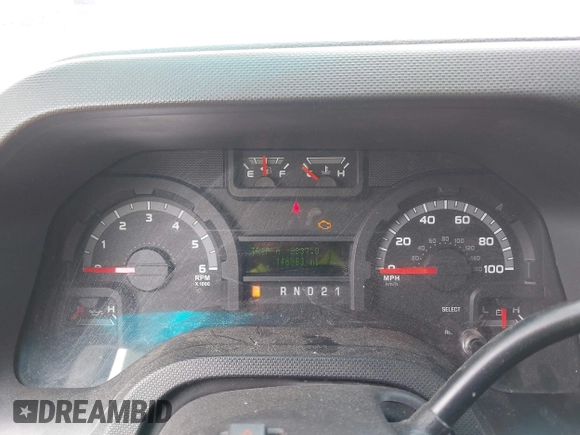 2012 Ford Econoline Passenger XL z VIN 1FBNE3BL9CDA32236, wystawiony jako IAAI lot #42565078 z przebiegiem 146 983 mil mil oraz . Historia ofert i sprzedaży dostępna na DreamBid. Obrazek 7.