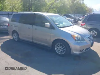 2008 Honda Odyssey Touring с VIN 5FNRL38888B056095, выставлен на аукционе IAAI как лот 42043156 с пробегом 284 495 миль миль и . История ставок и продаж доступна на DreamBid. Изображение 1.
